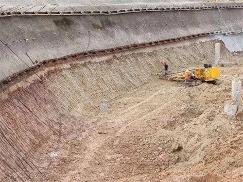 黔南基坑边坡加固